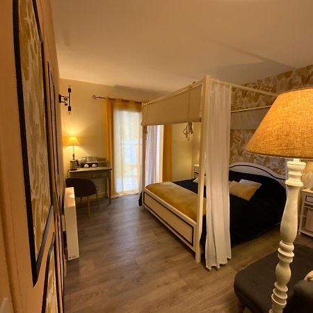 Domaine De Labelo Bed and Breakfast Commensacq Exteriör bild