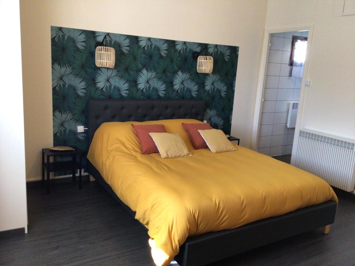 Domaine De Labelo Bed and Breakfast Commensacq Exteriör bild
