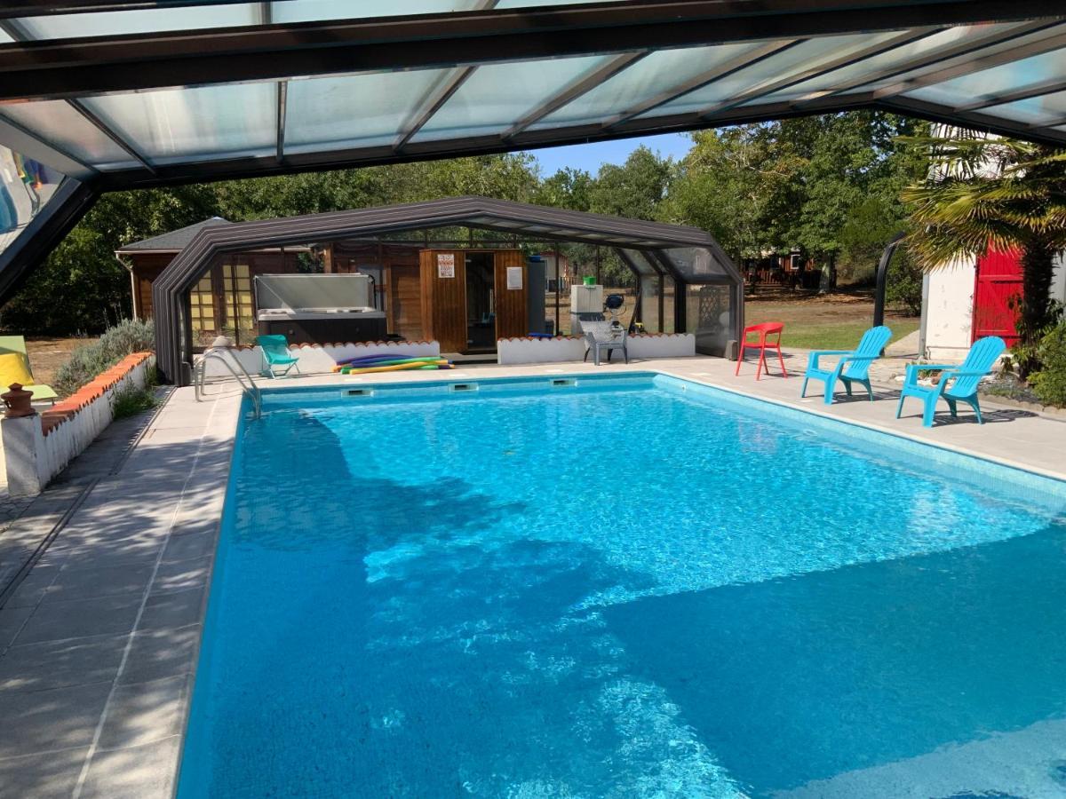 Domaine De Labelo Bed and Breakfast Commensacq Exteriör bild