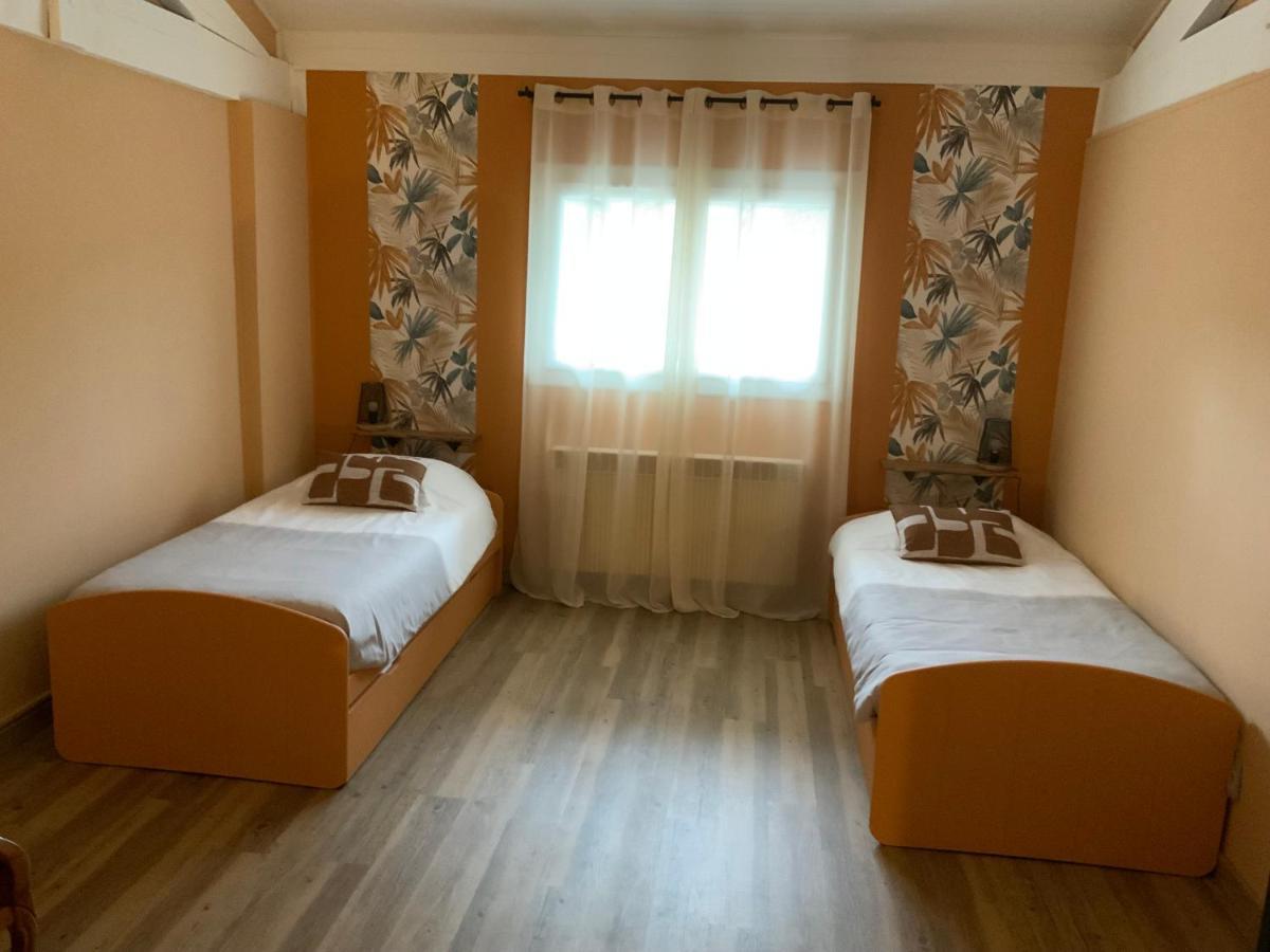 Domaine De Labelo Bed and Breakfast Commensacq Exteriör bild